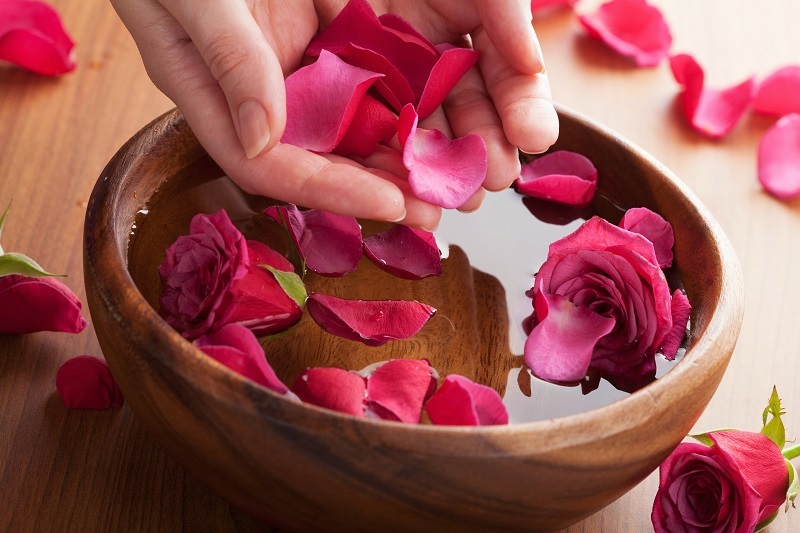 https://floristblackfriars.co.uk/blog/peony-flowers-discover-the-rich-symbolism-and-color-significance/